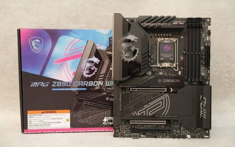 微星MPG Z890 CARBON WIFI 主机板开箱评测分享：扩充性多又强还有崭新的BIOS与EZDIY设计 轻鬆获得最佳效能表现！