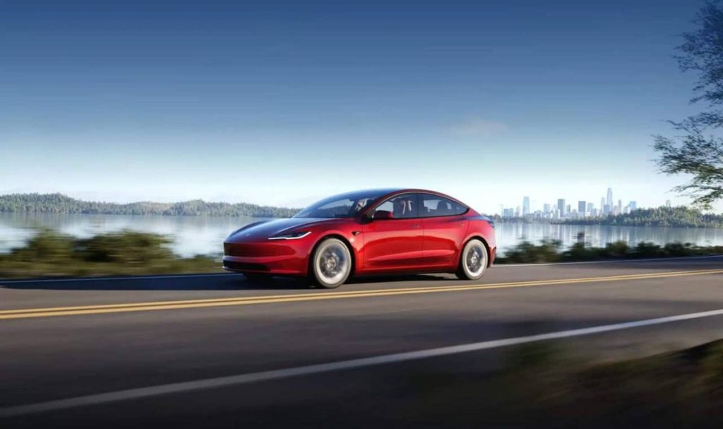 Tesla 预告明年将推更便宜车款，不过并非最初计划的 25,000 美元以下型号