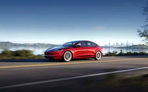 Tesla 预告明年将推更便宜车款，不过并非最初计划的 25,000 美元以下型号