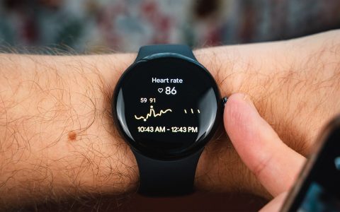 基于Android 15的Wear OS 5.1发布：全新功能抢先看