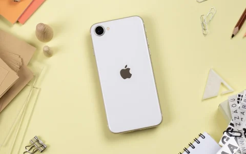 iPhone SE 4泄露暗示这款备受喜爱的iPhone设计将重生