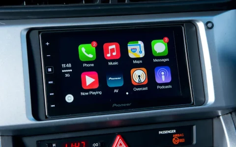 苹果最新的iOS更新改善了CarPlay，但并非所有人都能使用它