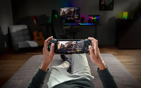 Razer 的 PC 远程游戏功能让你可以将游戏串流到 iPhone 上——它有可能说服我从我的游戏 PC 转向手机