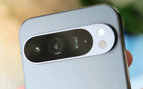 谷歌Pixel 10的详细摄像头规格似乎已被泄露，显示出新增镜头和更差的传感器