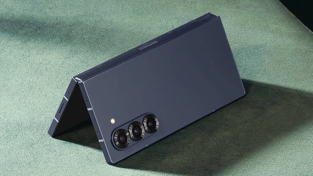 我们刚刚得到一个重要暗示，三星 Galaxy Z Fold 7 和 Galaxy Z Flip 7 正按计划推进