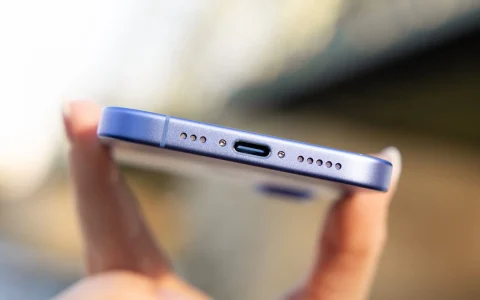 忘了 iPad 吧，迎接 iDesk？iOS 19 或将赋予 iPhone 真正的桌面级能力