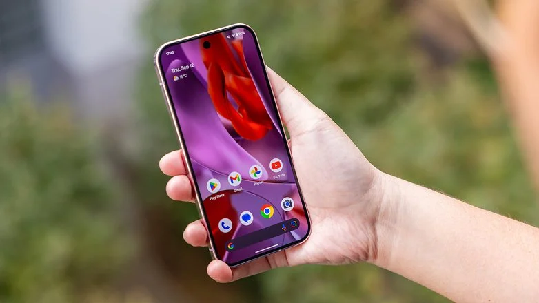 告别屏闪：Google 承诺修复 Pixel 重大屏幕缺陷