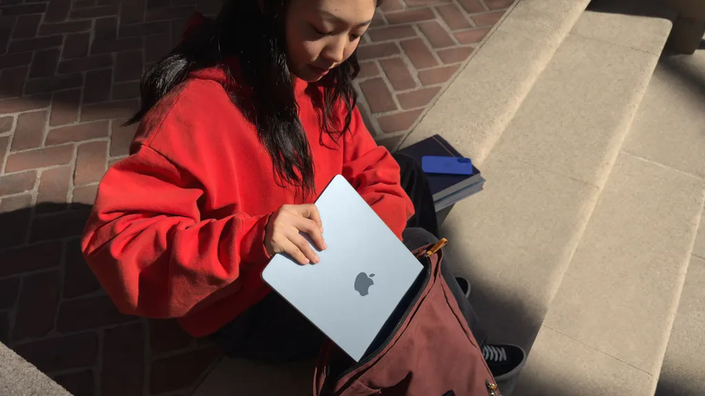 苹果可能会借鉴 iPhone 的巧妙方法，让 Mac 在未拆封的情况下就升级到最新版本的 macOS