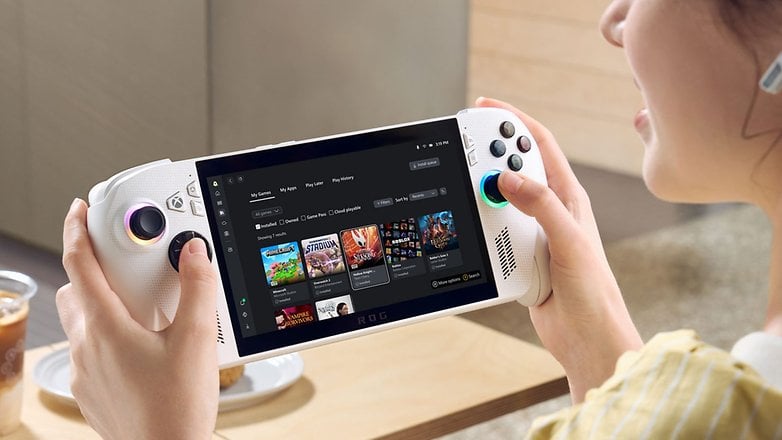 Xbox 的 ROG Ally X 运行的是为掌机优化的 Windows 操作系统。