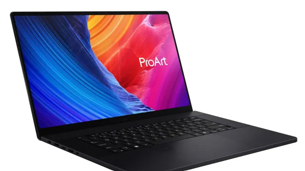 华硕新款 Pro 笔记本外观酷似苹果的太空黑 MacBook Pro，搭载 AMD Ryzen 9 AI 处理器和 RTX 5070 显卡