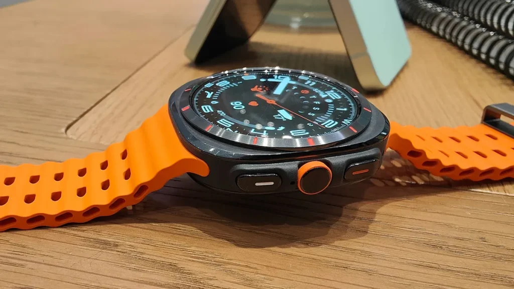 我们这周可能会看到另一款Galaxy Watch Ultra
