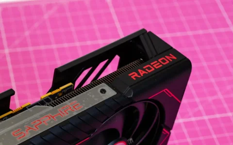 想要一款便宜的显卡？AMD 的 RX 7400 已经发布——但我建议你别抱太大希望，不如开始期待传闻中的英特尔 B380 真的会面世
