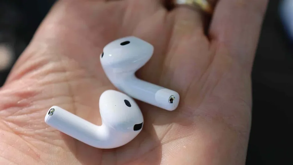 AirPods 4 于 2024 年 9 月发布