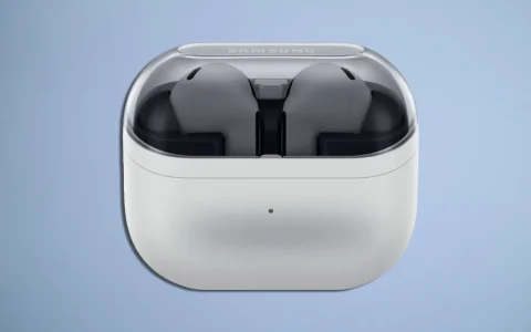 三星 Galaxy Buds 3 FE 登场：支持实时翻译、外观如 Buds 3 Pro，并拥有 Galaxy Buds 系列最长续航
