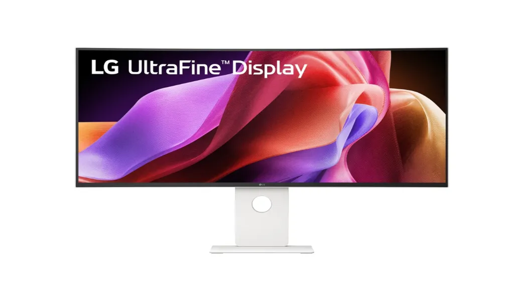 随着 LG 推出一款 40 英寸、配备 Thunderbolt 5 接口的曲面超宽屏 5K 显示器（且售价高昂），5K 显示器正逐渐走向主流市场