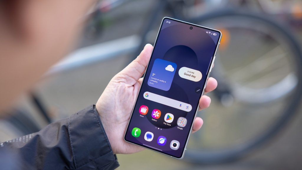 Galaxy S26 Ultra：三星新显示屏让窥视变得不可能