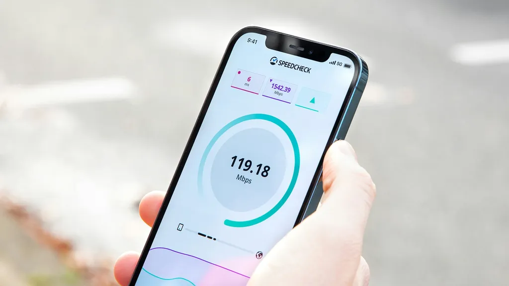 官方消息——iPhone 17 搭载苹果全新芯片后 Wi-Fi 性能大幅提升，但 Pixel 10 Pro 仍然更胜一筹